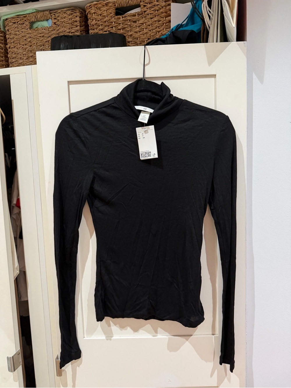 H&M Black Long-Sleeve Turtleneck Top